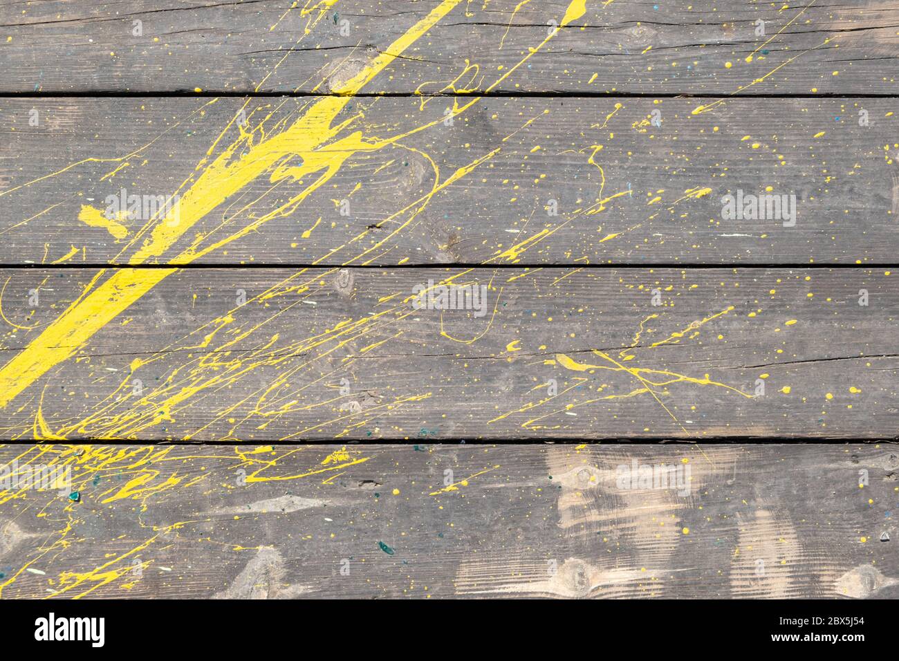 Colorato astratto vernice di legno sfondo muro, vernice su sfondo di legno Foto Stock