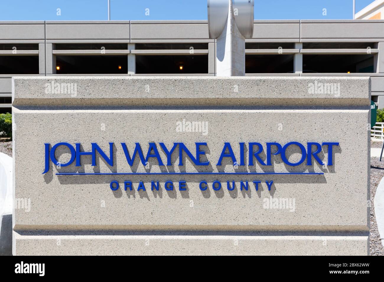 Santa Ana, California 13 aprile 2019: Logo dell'aeroporto SNA di Santa Ana John Wayne in California. Foto Stock