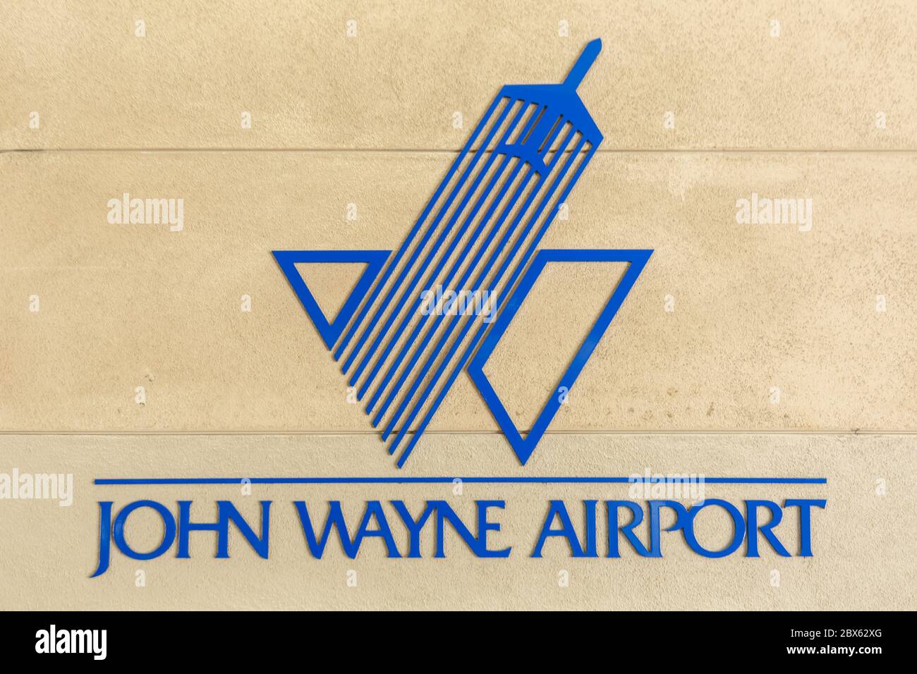 Santa Ana, California 13 aprile 2019: Logo dell'aeroporto SNA di Santa Ana John Wayne in California. Foto Stock