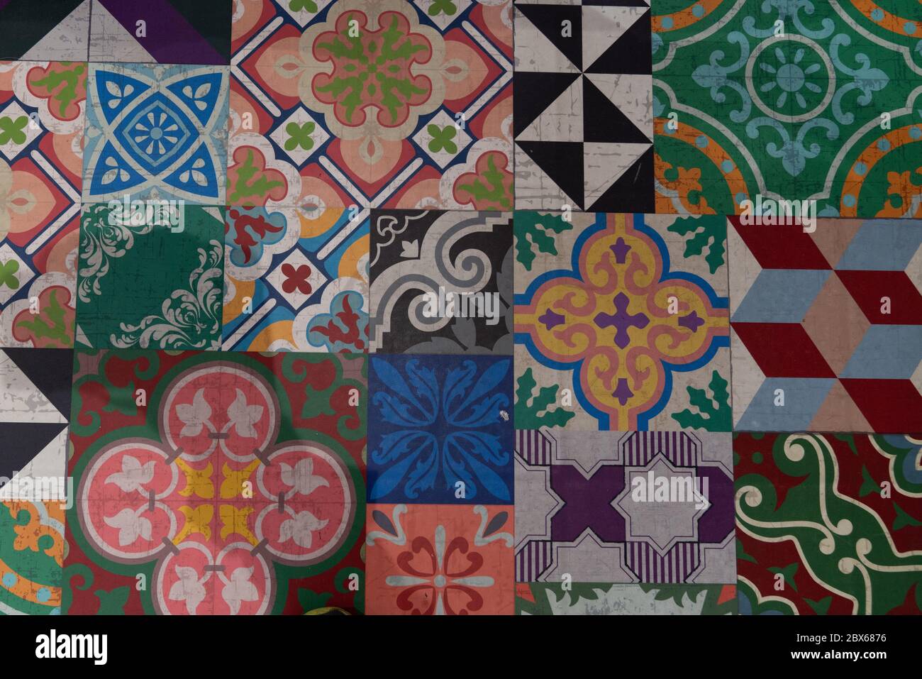 Azulejo tessere tessere antiche tessere tessere vintage tessere portoghese o spagnolo; Foto Stock