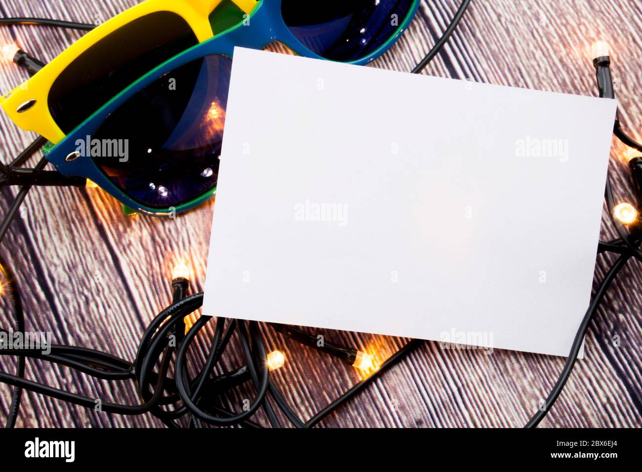 Progettare un annuncio aziendale per i banner promozionali di siti Web annunci vuoti sui social media. Foto Stock