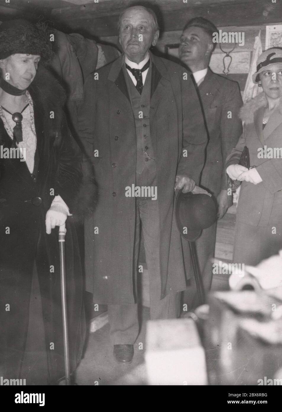 Heinrich Hoffmann Fotografie Heinrich Hoffmann Fotografie 1933 fotografo ufficiale di Adolf Hitler, e un politico e editore nazista, che era un membro del circolo intimo di Hitler. Foto Stock