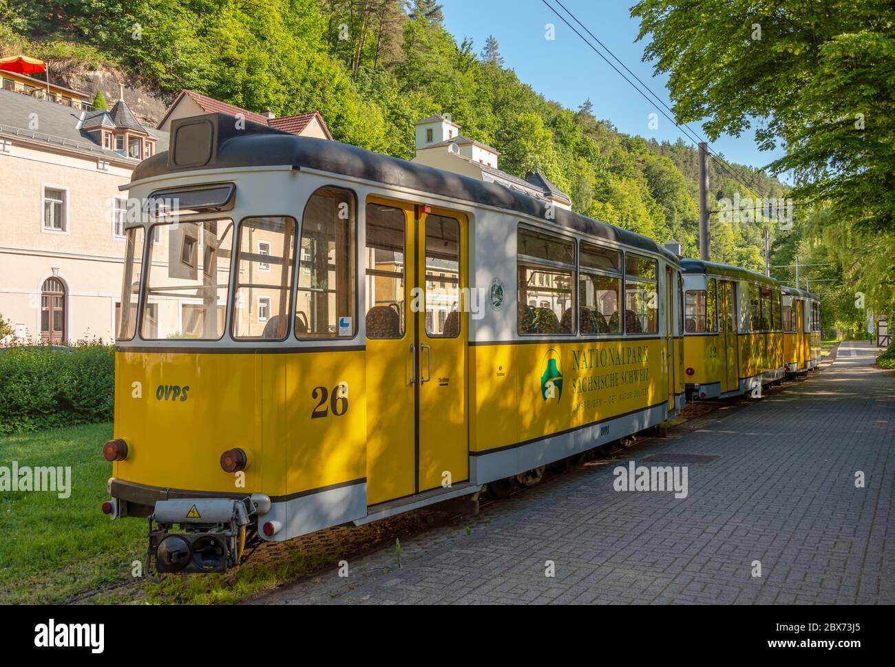 Ferrovia a valle di Kirnitzsch nella valle di Kirnitzsch, nella regione della Svizzera sassone, vicino a Bad Schandau, Sassonia, Germania Foto Stock