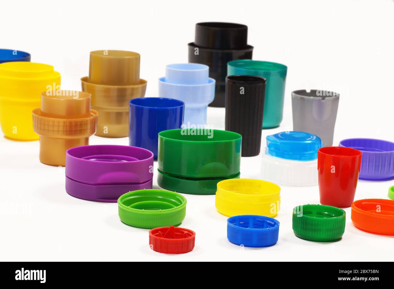 Contenitori Di Plastica Colorati Immagini e Fotos Stock - Alamy