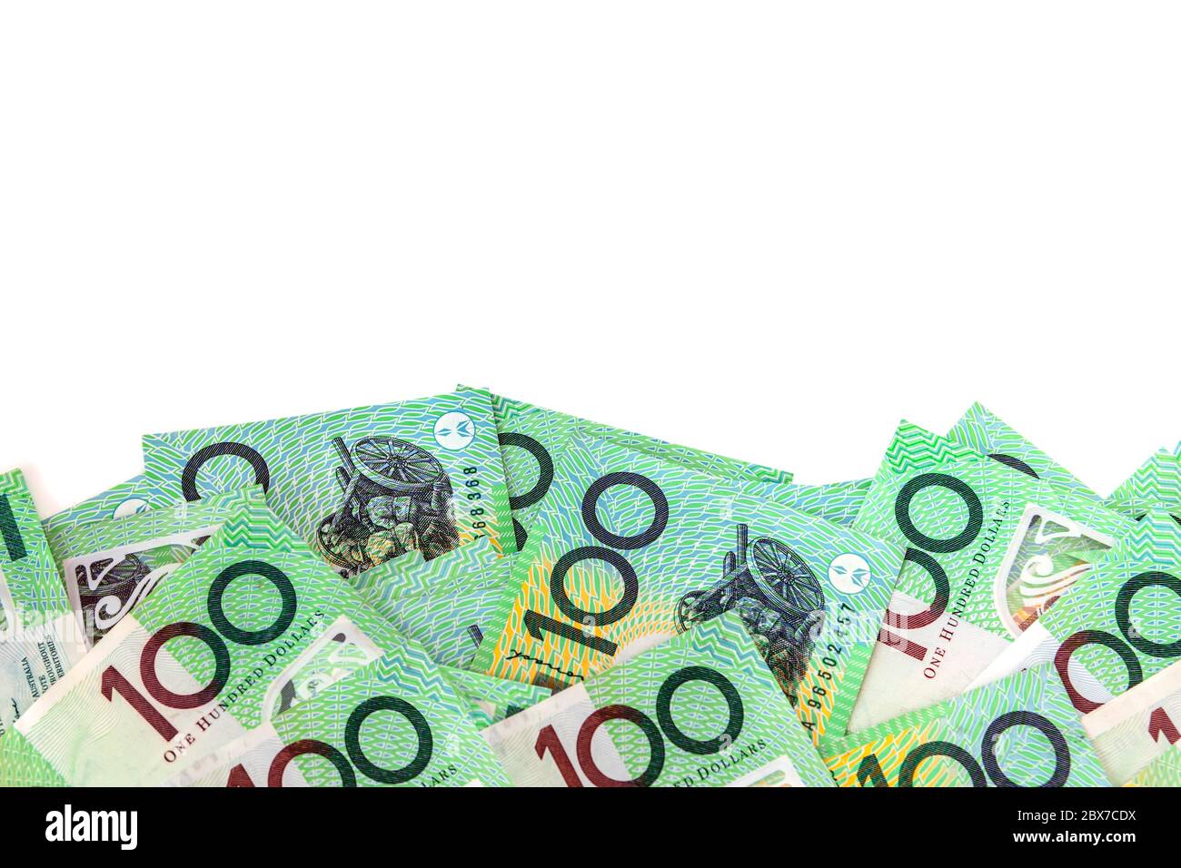 Confine monetario australiano su sfondo bianco. Cento banconote da dollaro. Foto Stock