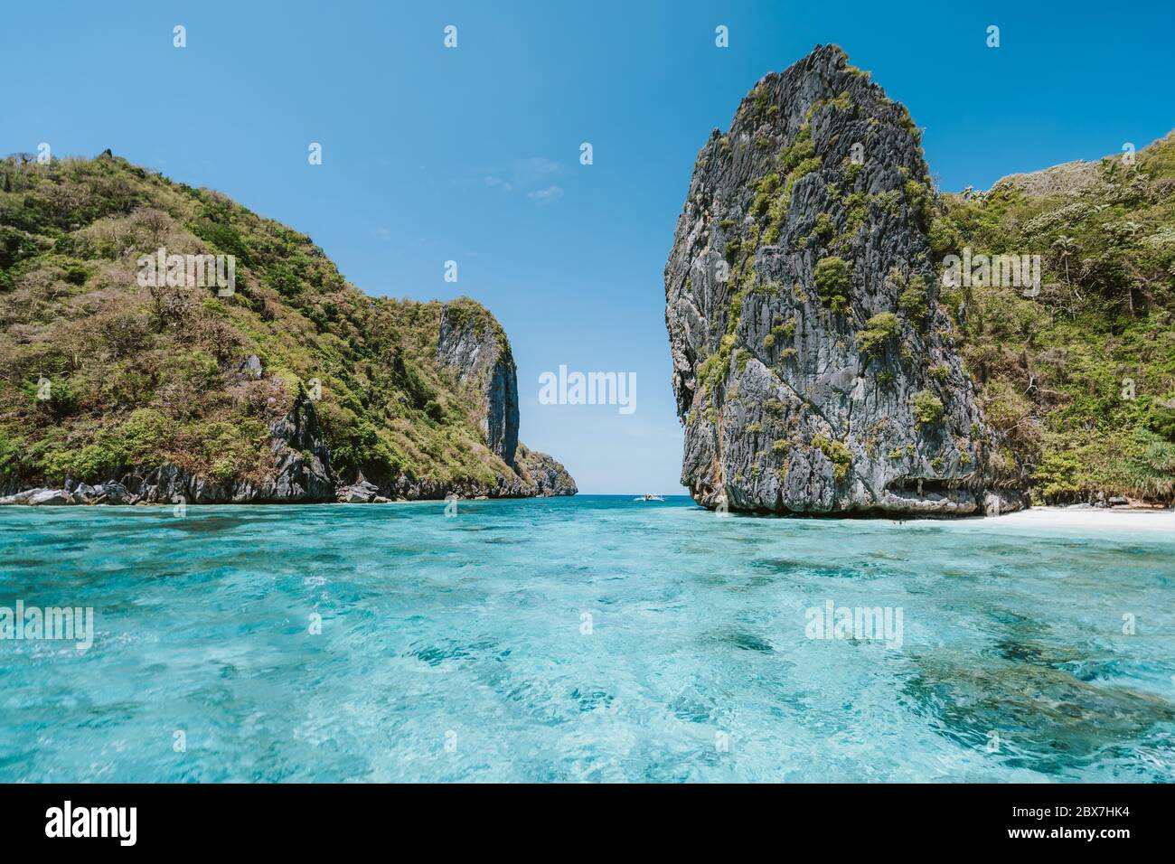 Isola di Shimizu con laguna blu turchese, Arcipelago Binuit, El Nido, Palawan, Filippine, Asia Foto Stock