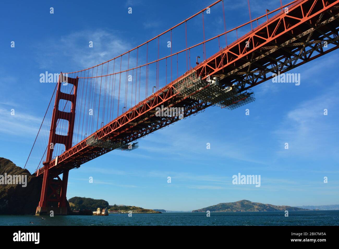Vista del Golden Gate Bridge dalla barca Foto Stock