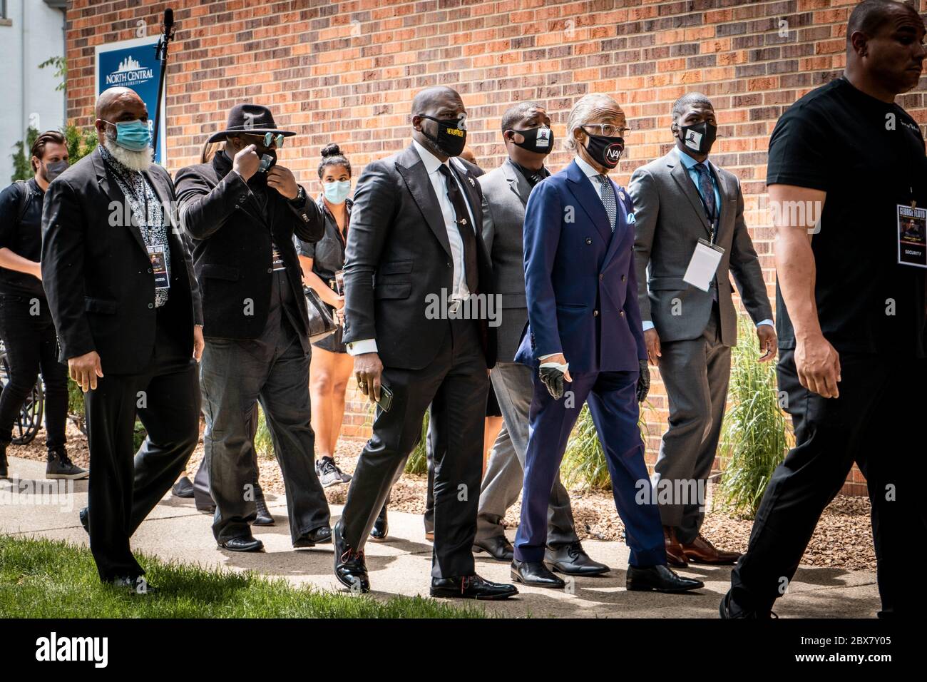 Minneapolis, Minnesota / USA - Giugno 04 2020: Il reverendo al Sharpton arriva per George Floyd Family Memorial Service dopo Black Lives materia minneapol Foto Stock