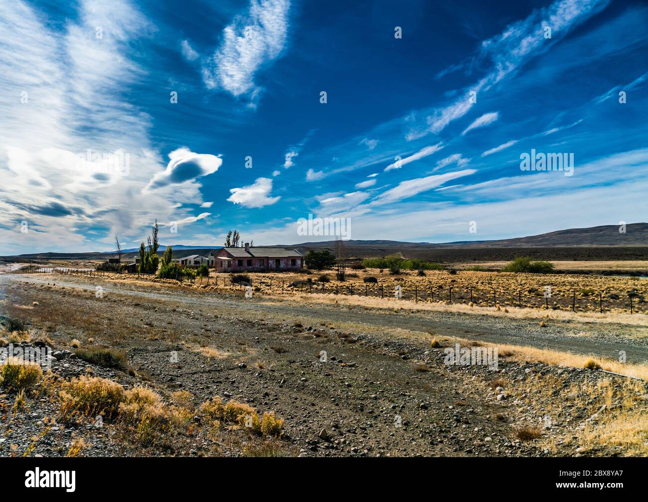 Case deserte sulla Route 40 a Patagonia, Argantina Foto Stock