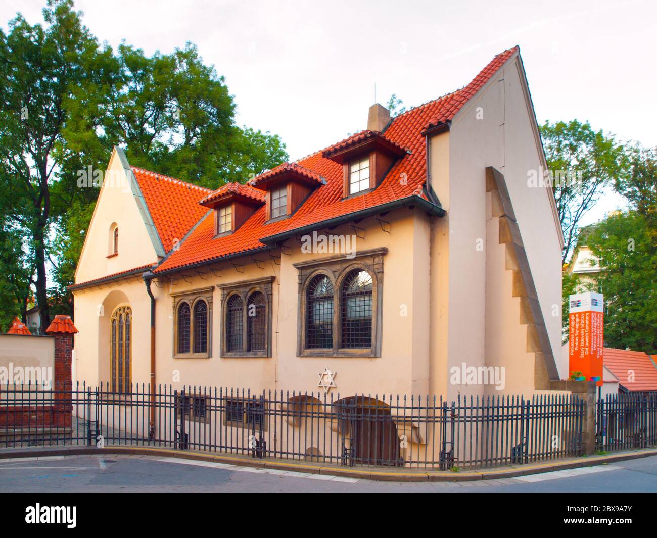 Sinagoga di Pinkas nella città ebraica di Praga, Repubblica Ceca. Foto Stock