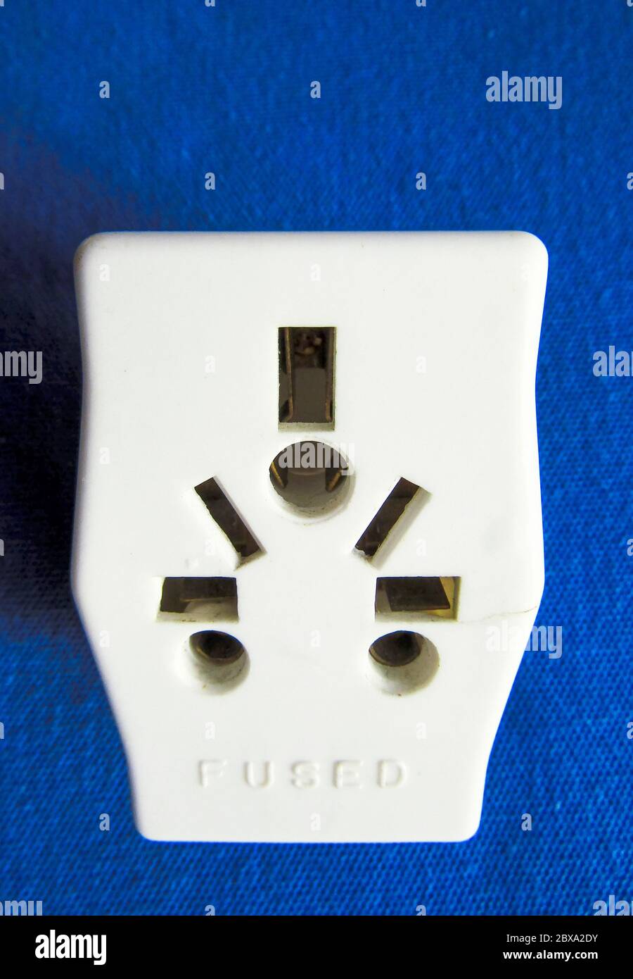 Spina dell'adattatore da viaggio a 3 pin UK Foto Stock