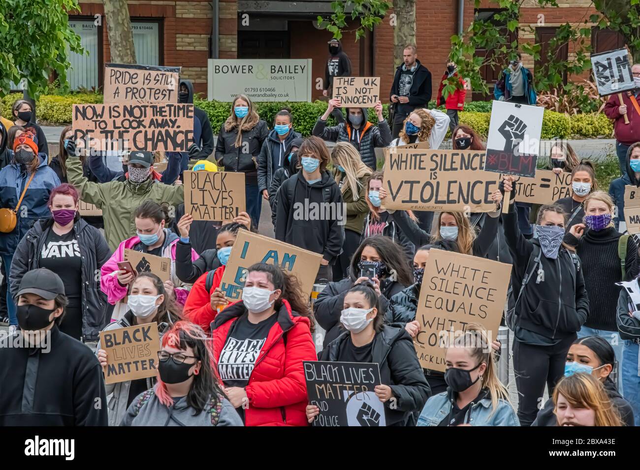 Swindon Black Lives Matter protesta, protesta pacifica contro il Reggente circa il 2020 giugno Foto Stock