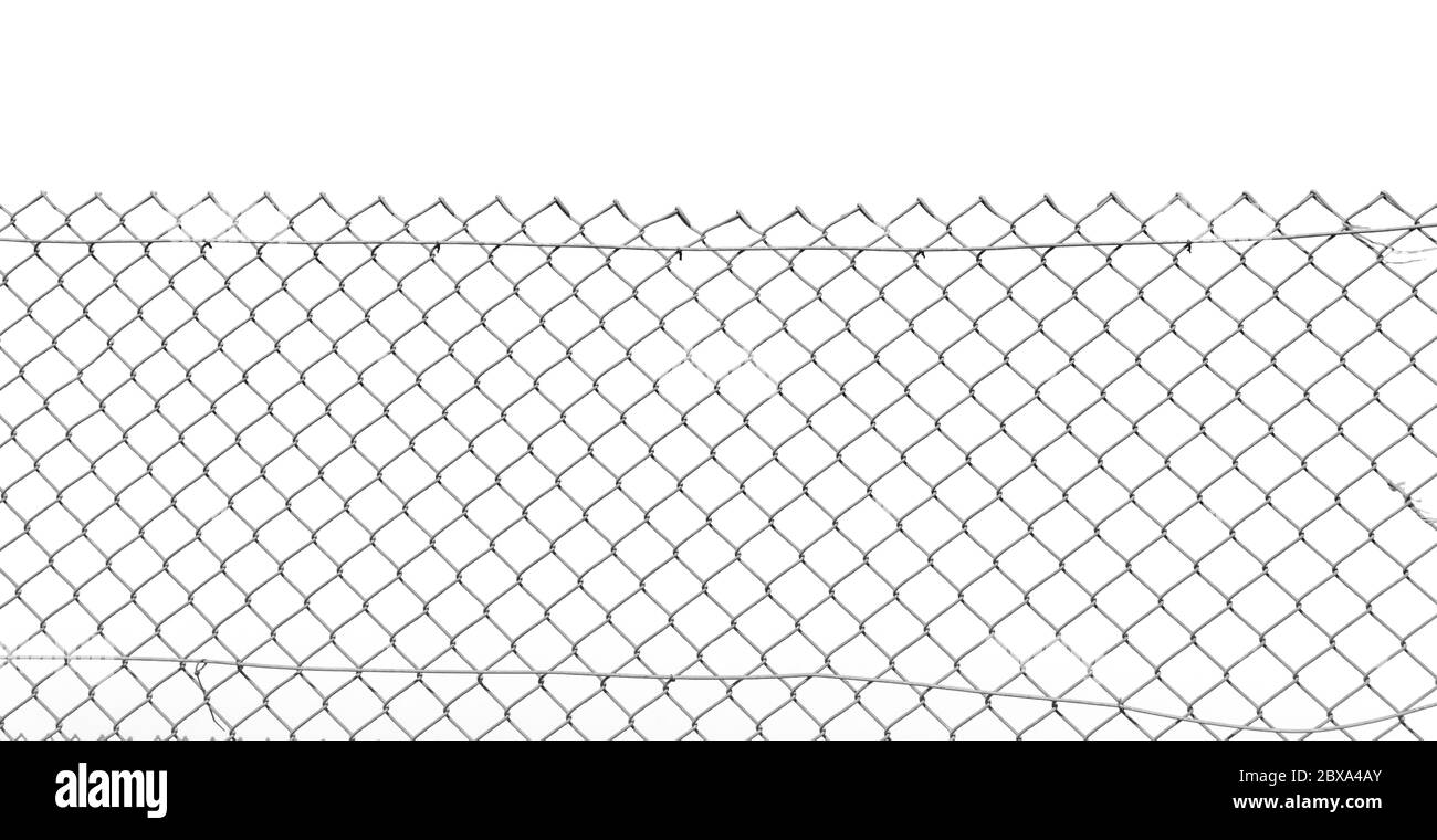 Vecchio recinto di sicurezza del filo, isolato su sfondo bianco. Foto Stock