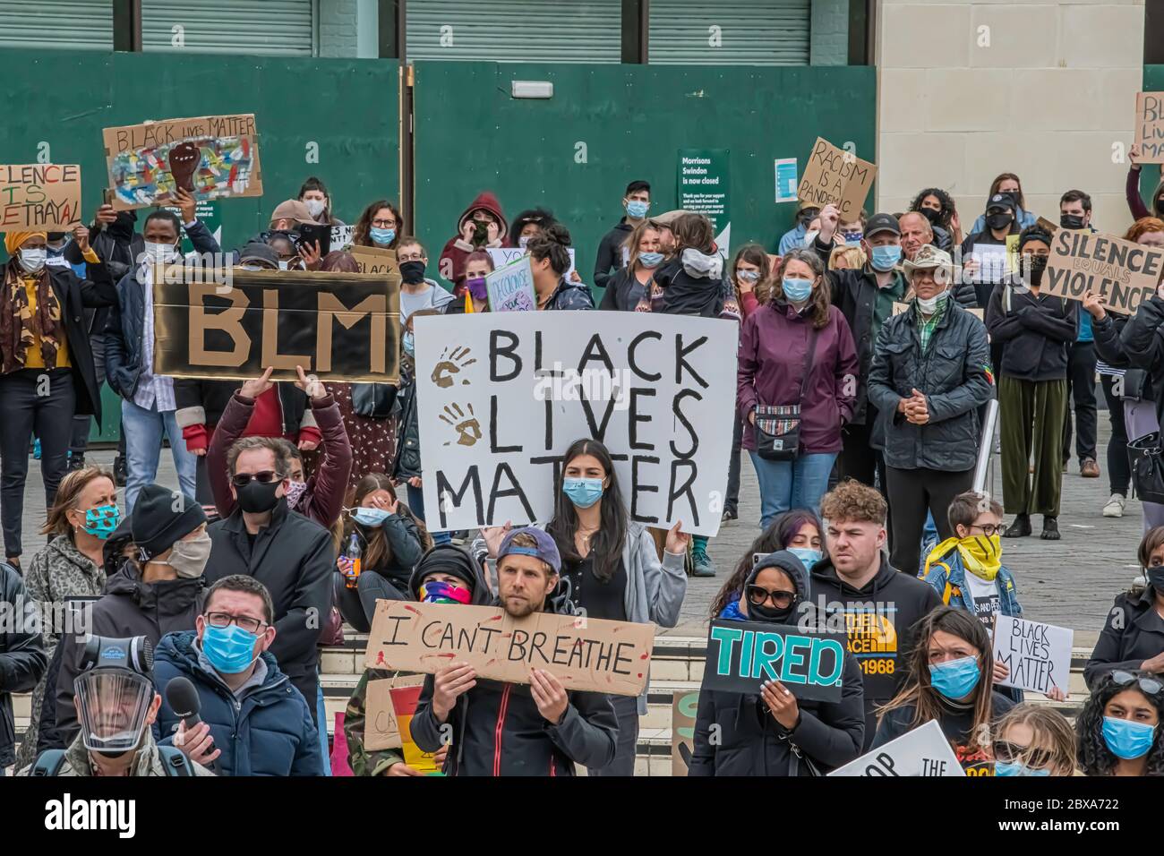 Swindon Black Lives Matter protesta, protesta pacifica contro il Reggente circa il 2020 giugno Foto Stock