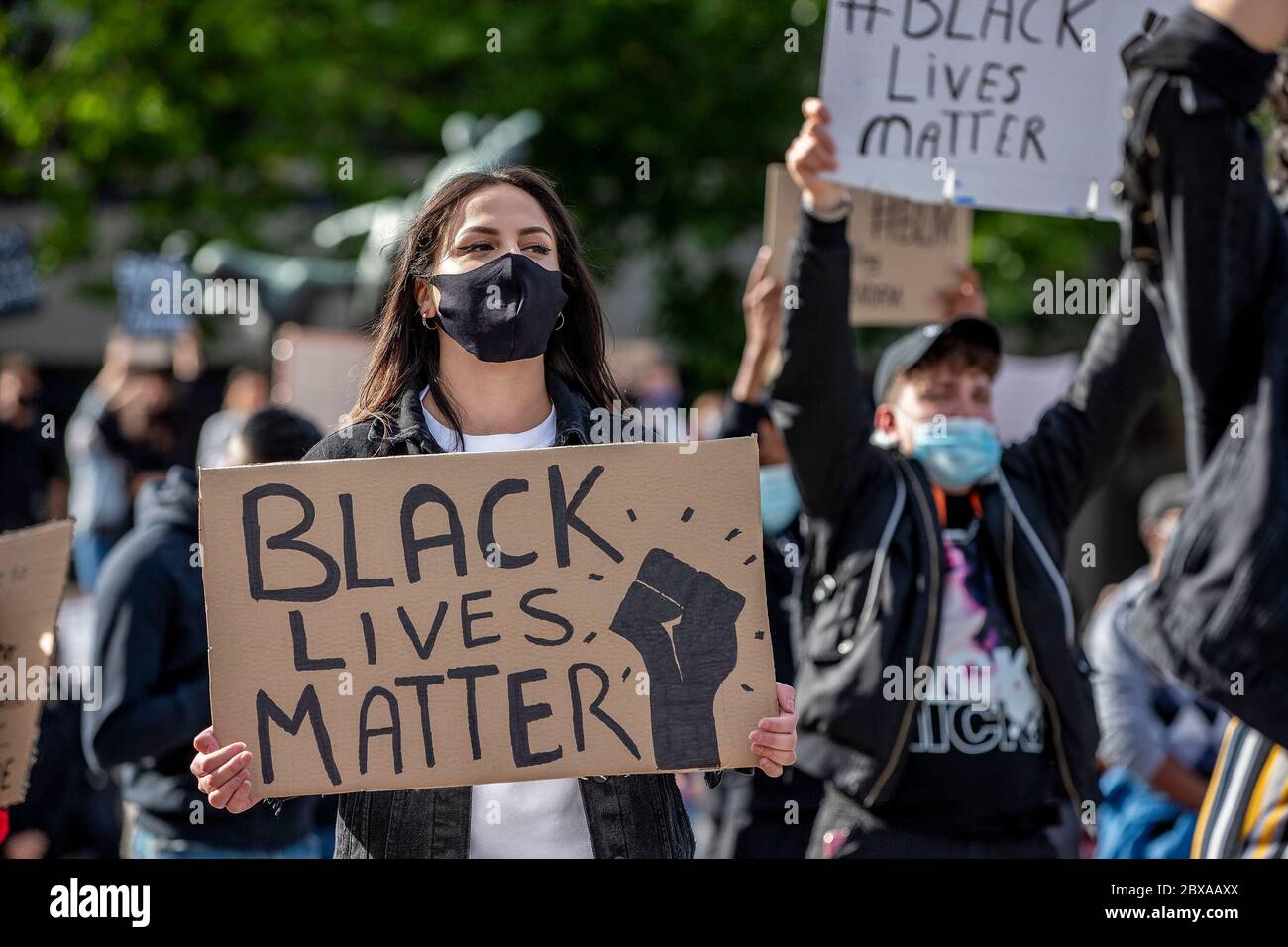 Eindhoven, Paesi Bassi. 06 giugno 2020. EINDHOVEN, 06-06-2020, Stadhuisplein Eindhoven, Black vive la protesta della materia a Eindhoven. Si protestano contro il razzismo istituzionale negli Stati Uniti e nell'Unione europea. Credit: Pro Shots/Alamy Live News Foto Stock