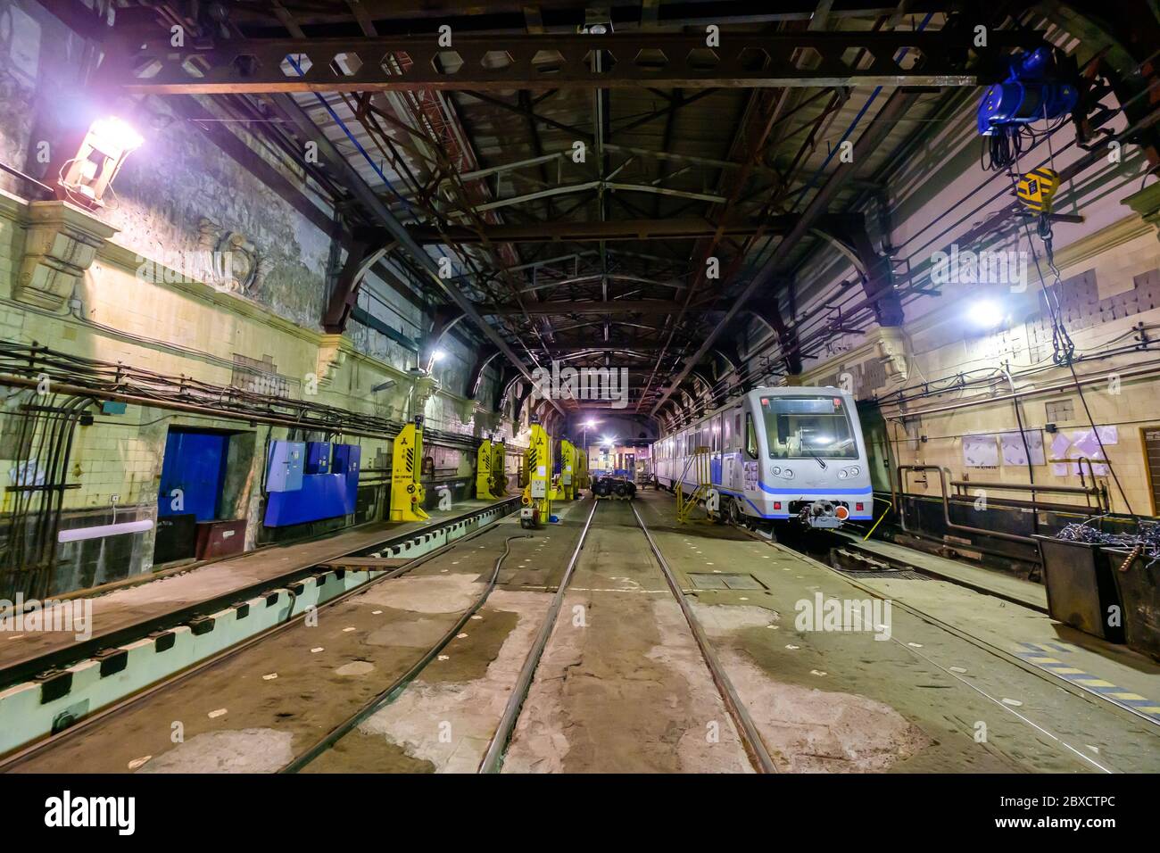 Treno della metropolitana metro depot Krasnaya Presnya interno Foto Stock