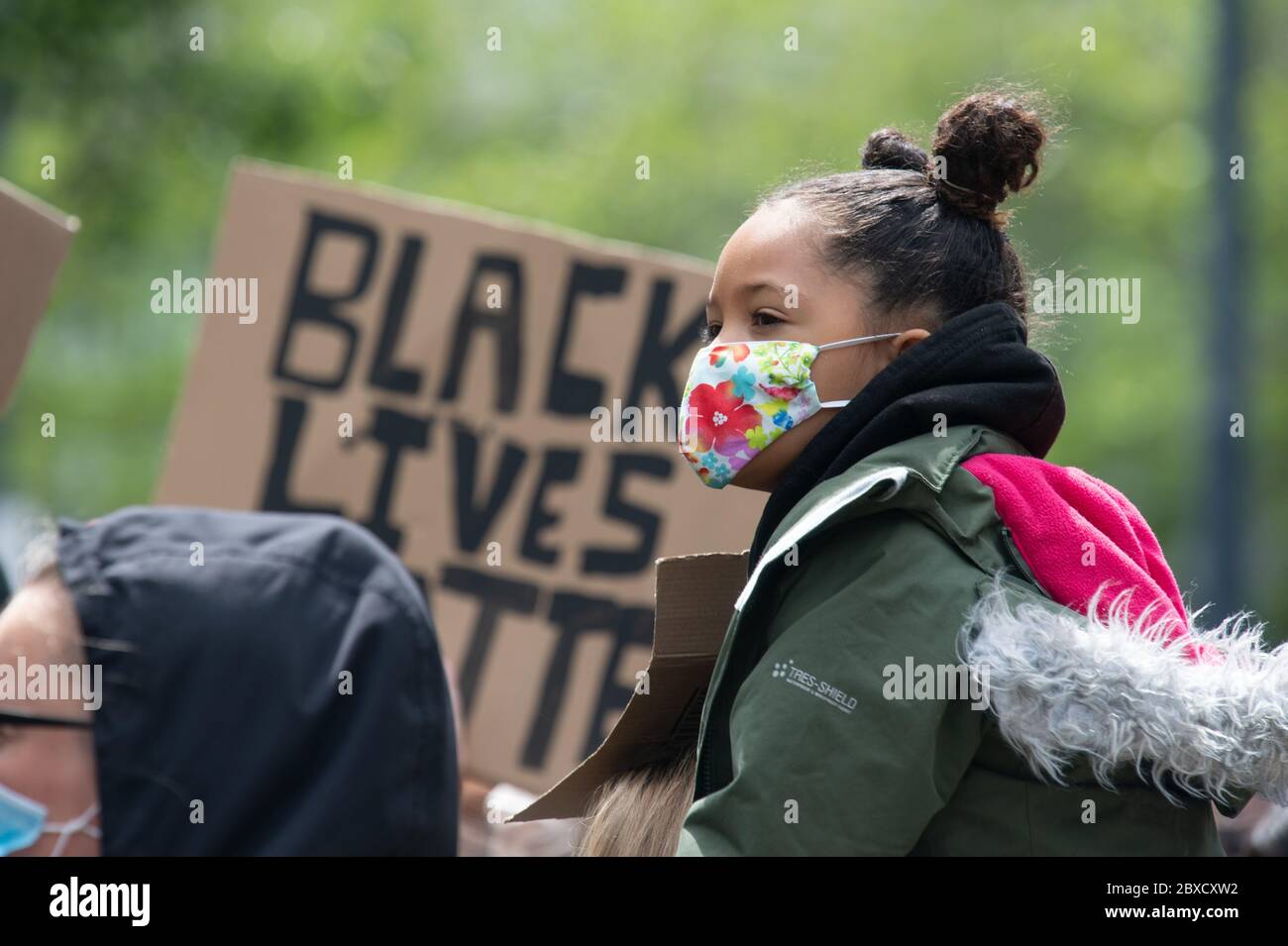 MANCHESTER, REGNO UNITO. 6 giugno una grande protesta Black Lives Matter nei Piccadilly Gardens di Manchester. La dimostrazione di massa è andata avanti, nonostante le preoccupazioni per la distanza sociale e un numero R in aumento nel Nord Ovest. Sabato 6 Giugno 2020 (Credit: Pat Scaasi | MI News) Credit: MI News & Sport /Alamy Live News Foto Stock