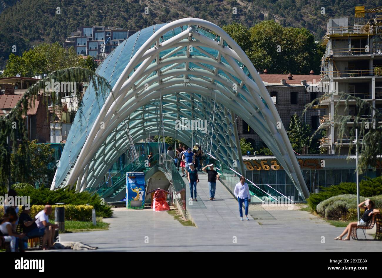Tbilisi: Ponte della Pace. Repubblica di Georgia Foto Stock
