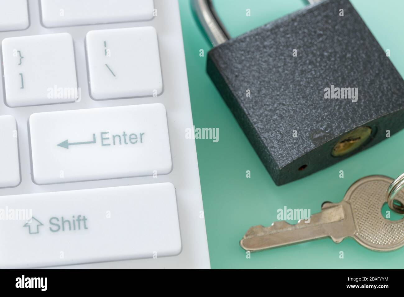 Tastiera per computer con lucchetto, Concept, Invio, sicurezza Web, minacce Internet Foto Stock