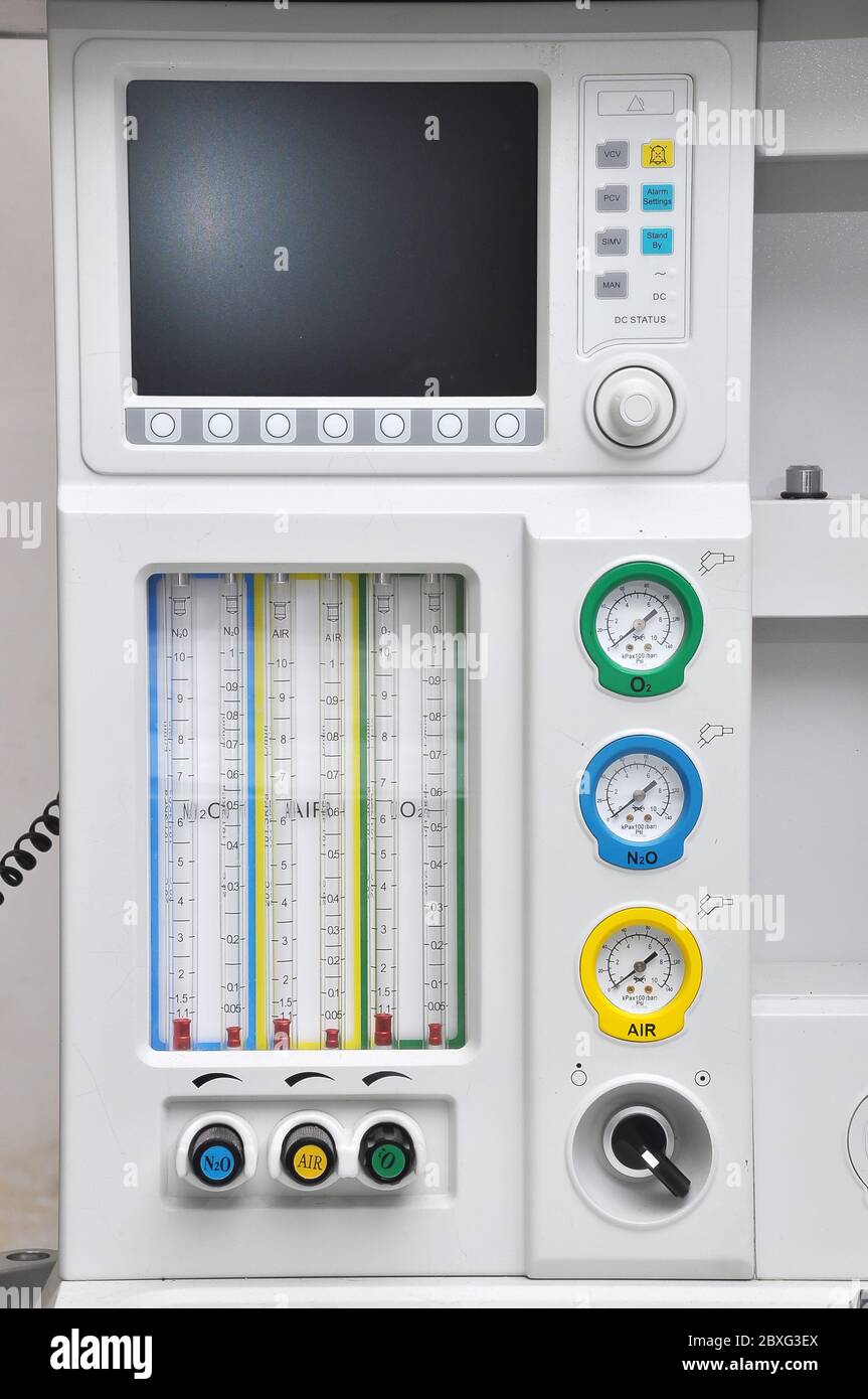 Parte anteriore dell'apparecchiatura respiratoria e dell'indicatore di gas Foto Stock