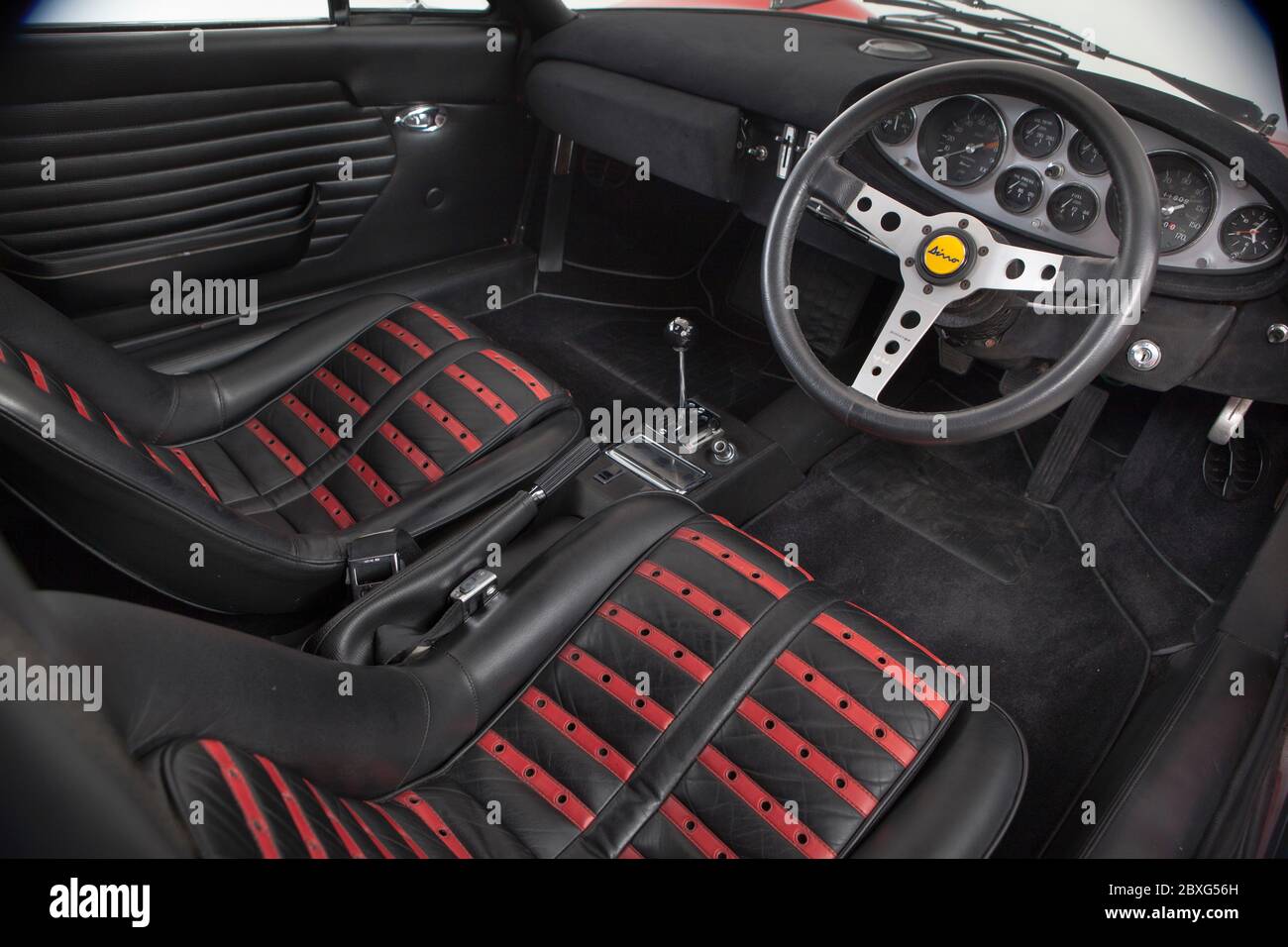 Ferrari Dino 246 GTS interni Foto stock - Alamy