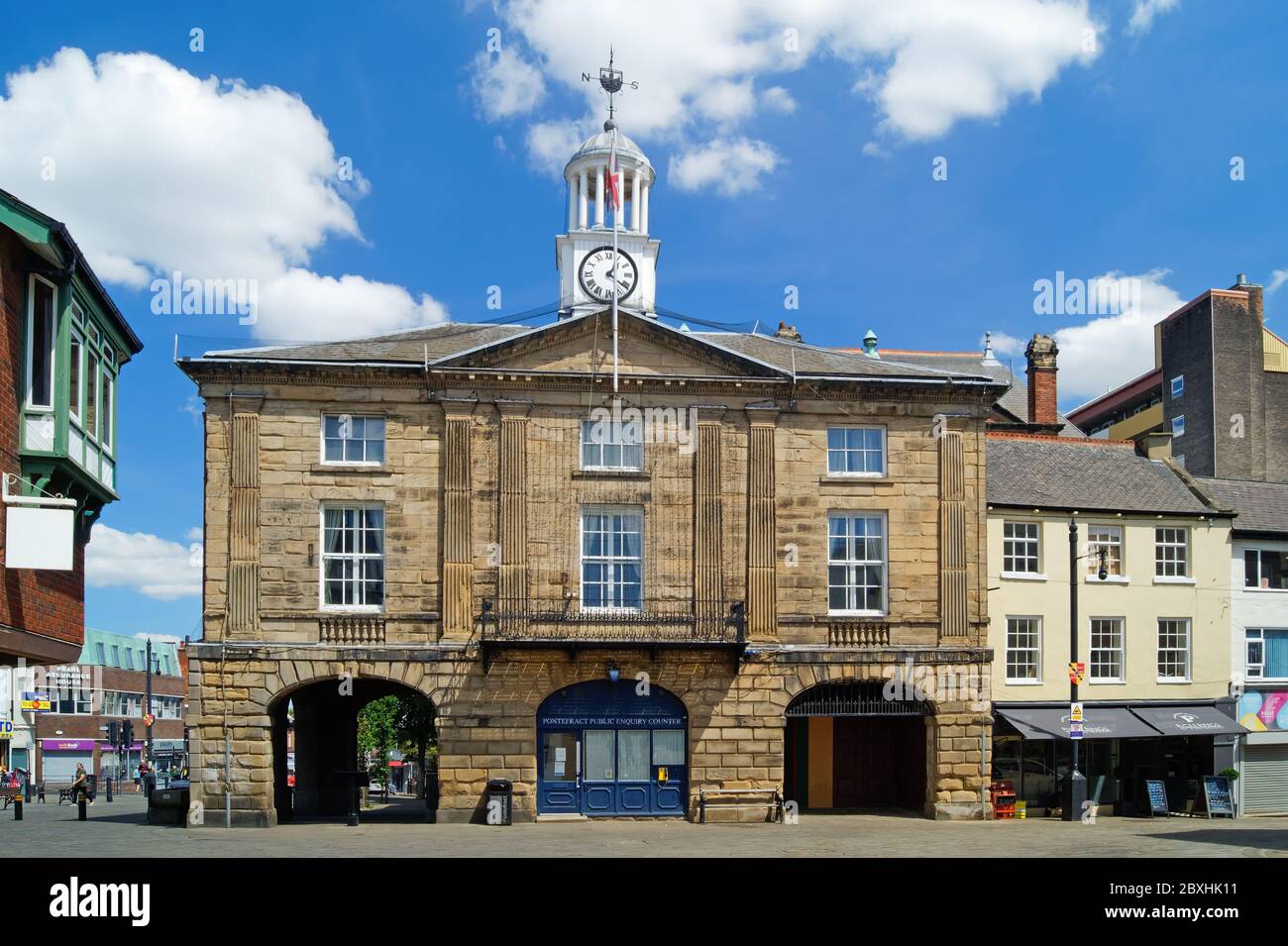 Regno Unito, West Yorkshire, Pontefract, Old Town Hall Foto Stock