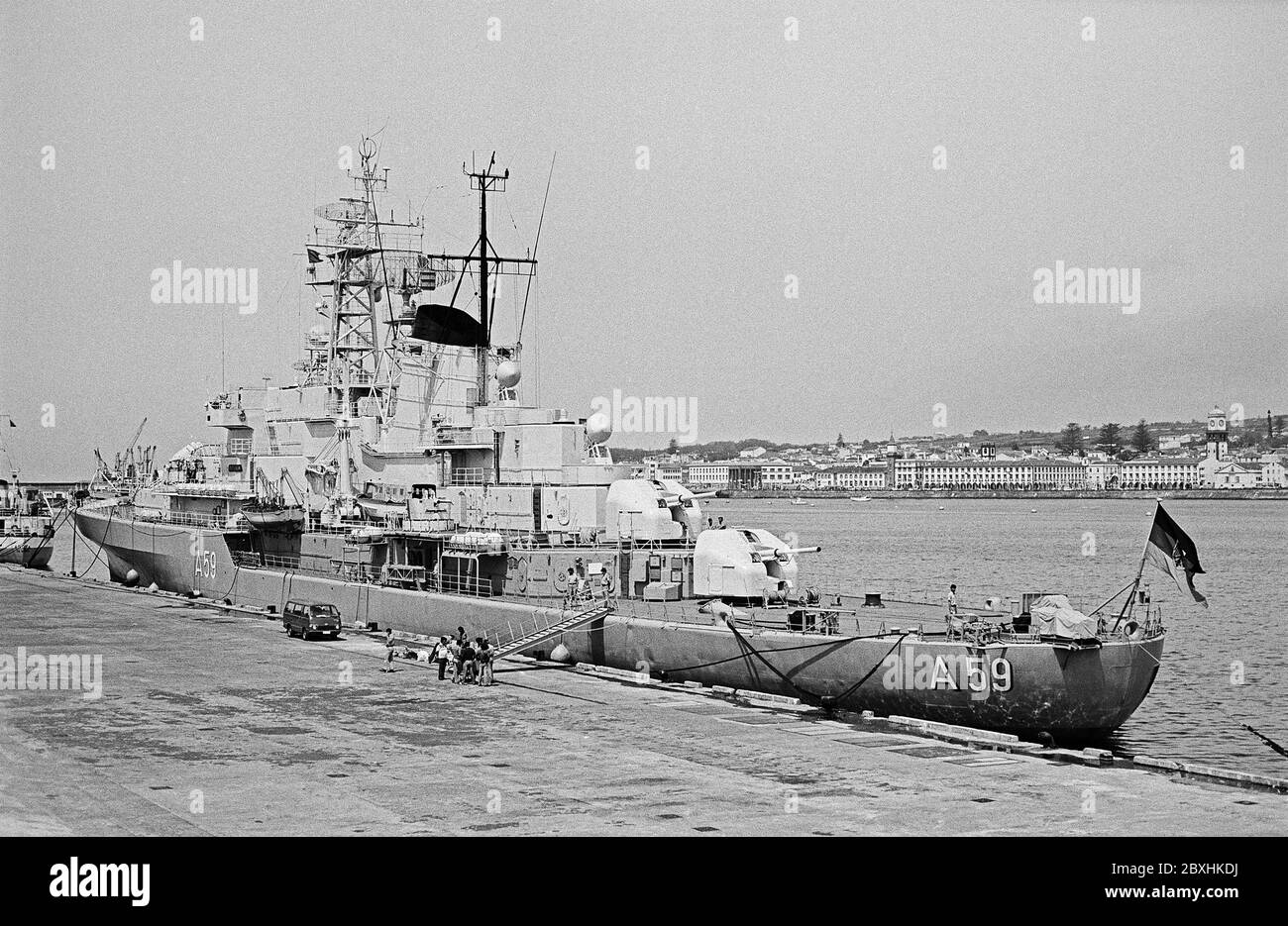 La nave tedesca di addestramento della Marina Deutschland al porto, 55th addestramento viaggio, 20 maggio 1982, Ponta Delgada, Isola di Sao Miguel, Azzorre, Portogallo Foto Stock