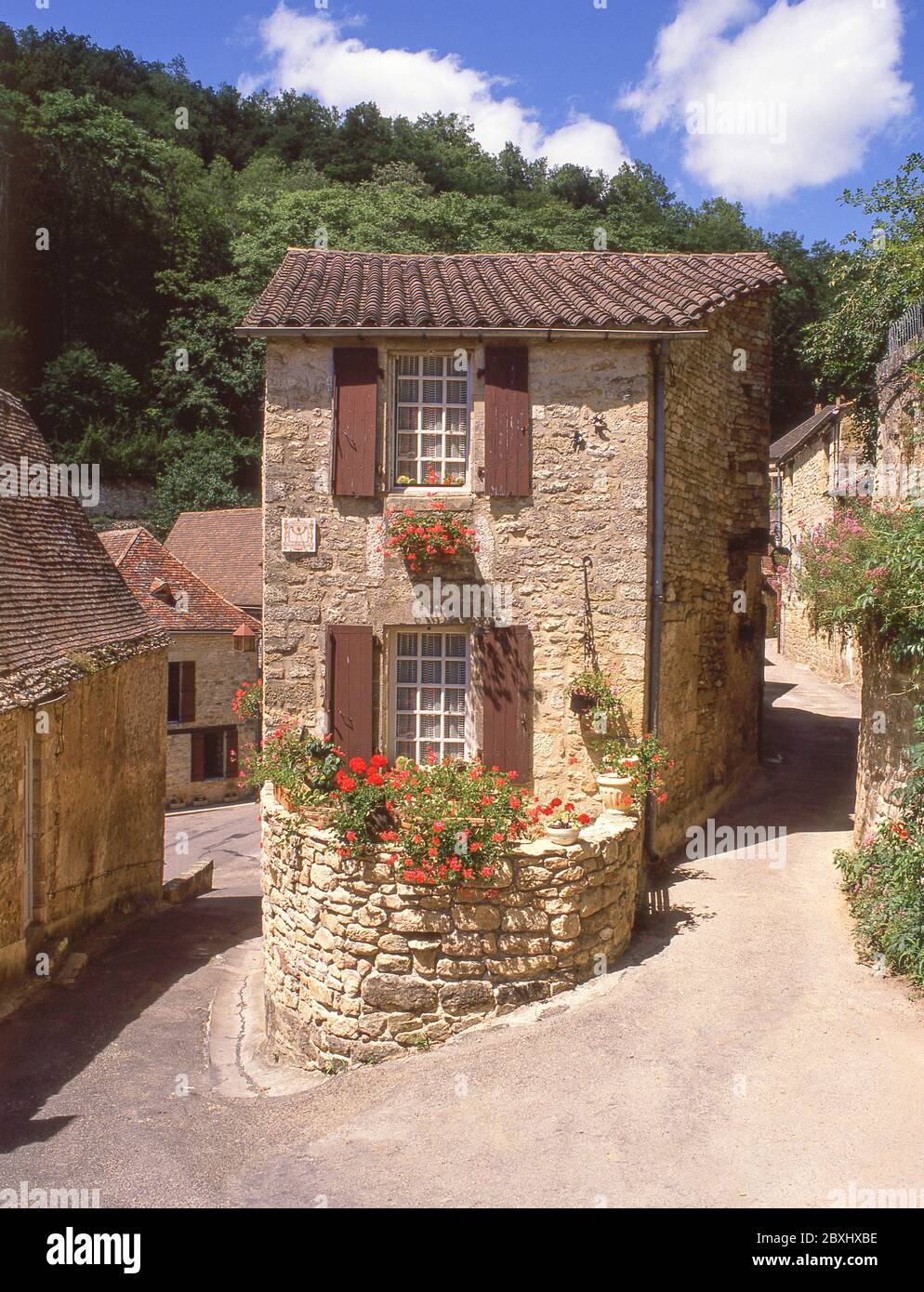 Casa d'angolo in Città Vecchia, Beynac-et-Cazenac, Dordogna, Nouvelle-Aquitaine, Francia Foto Stock