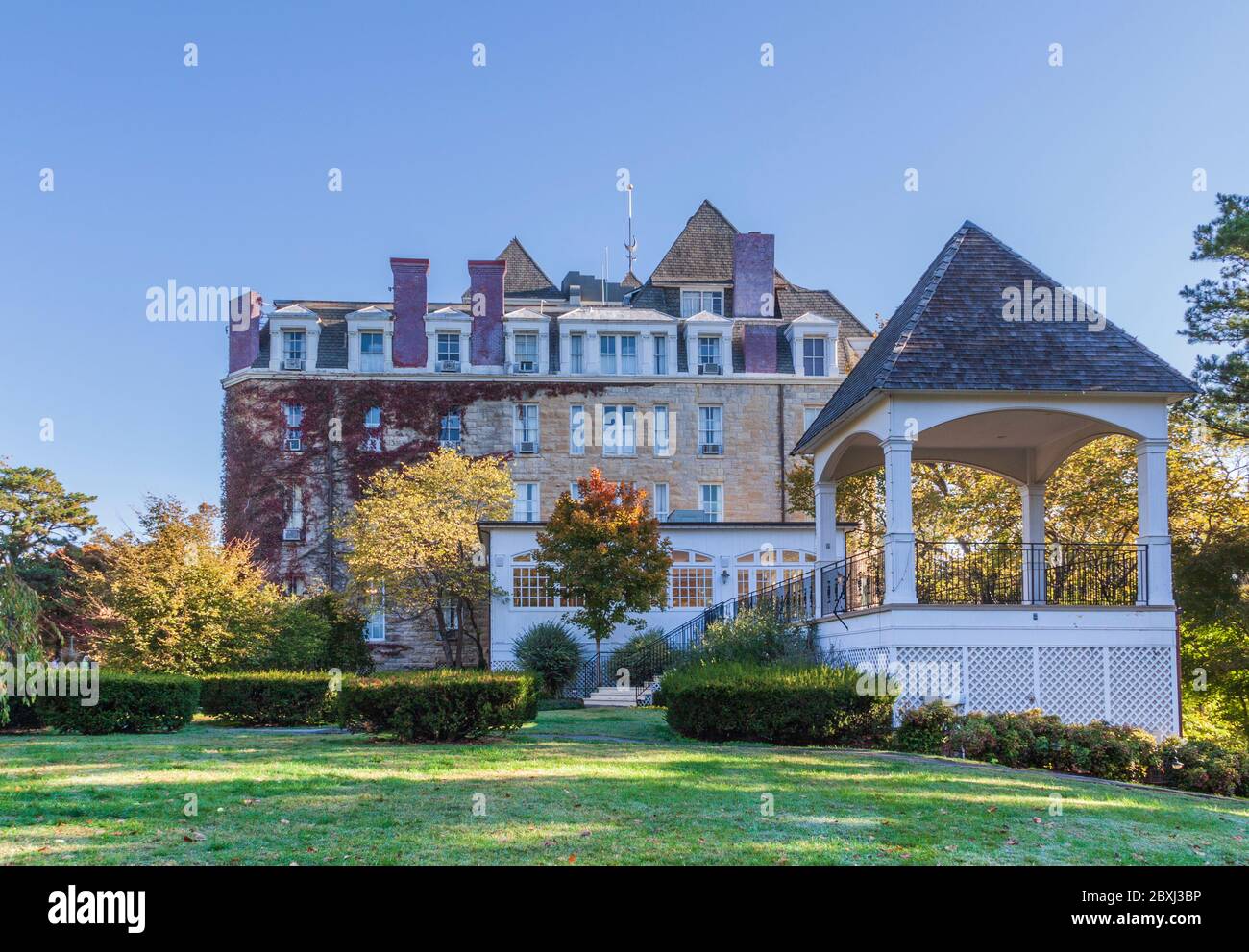 Il 20 maggio 1886, il grandioso Crescent Hotel ha aperto ad Eureka Springs, Arkansas. Si ritiene inoltre che sia infestato. Foto Stock