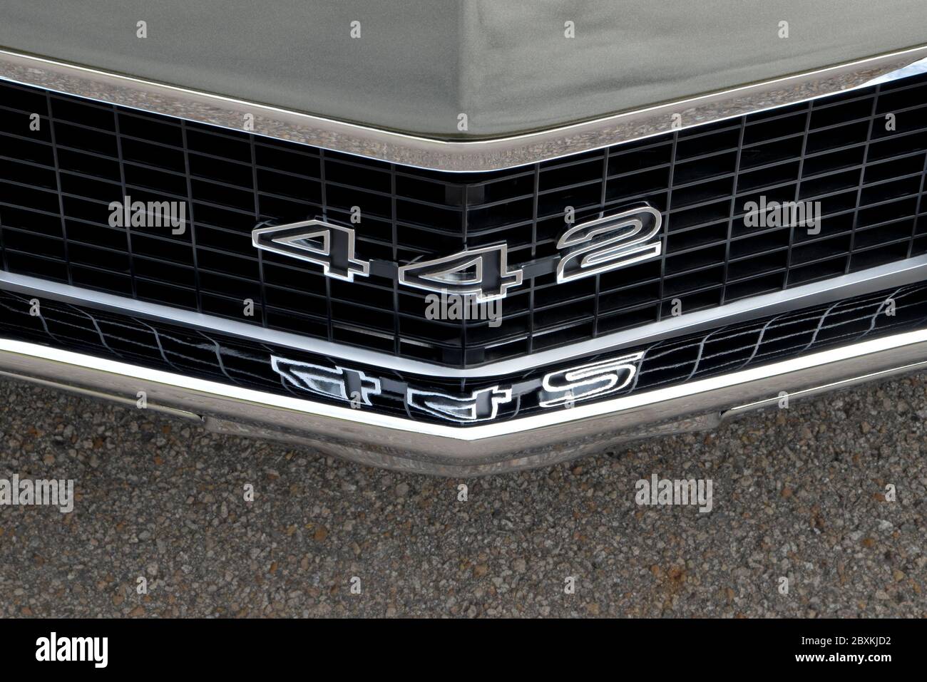 Jade Gold 1968 Oldsmobile 4-4-2 Coupe per le vacanze Foto Stock