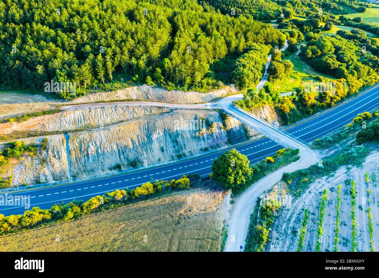 Area rurale e strada. Foto Stock