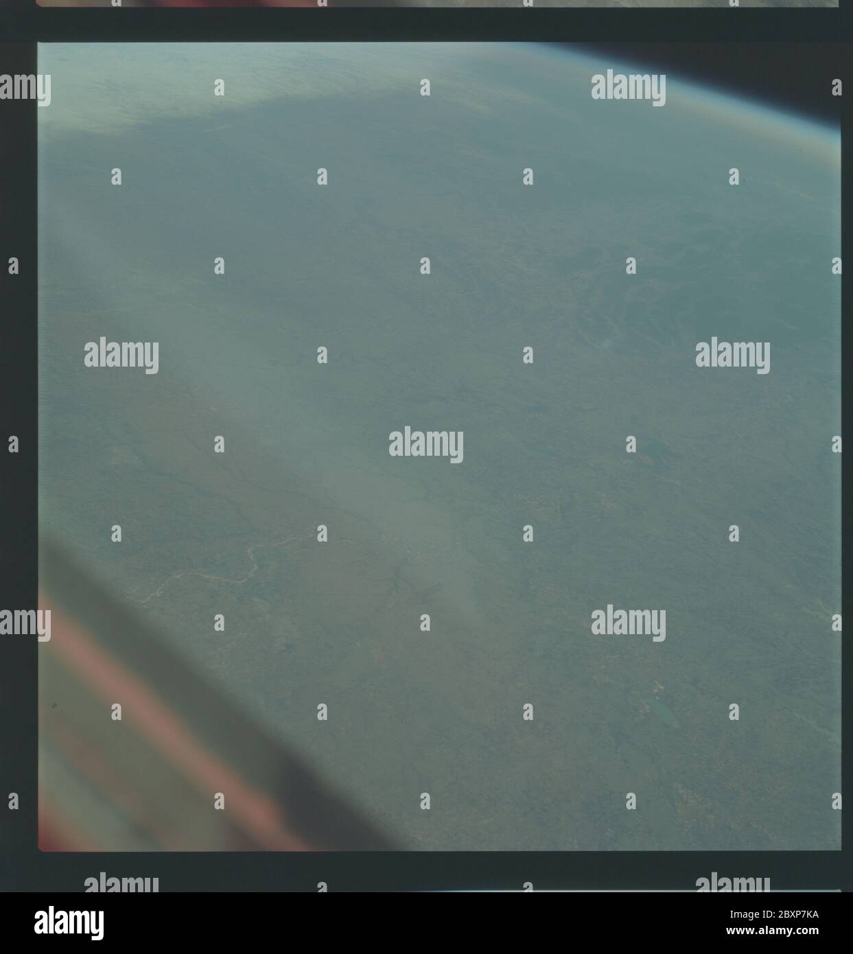 AS09-21-3283 - Apollo 9 - immagine della missione Apollo 9 - Osservazioni della Terra - Oklahoma, Texas e Arkansas; ambito e contenuto: Il database originale descrive questo come: Descrizione: Osservazione della Terra obliqua presa dall'equipaggio Apollo 9. Vista di Oklahoma, Texas e Arkansas, tra cui le Oauchita Mountains e il lago Texoma. Il caricatore di pellicola era B, il tipo di pellicola era SO-368 Ektachrome con 0.710 - 0.460 micrometri film / risposta di trasmittanza del filtro e filtro di foschia, lente di 80mm. La latitudine era di 34.13 N per Longitudine 97.32 W, la sovrapposizione era del 60% e la copertura del cloud era del 3%. Oggetto: Volo Apollo 9, osservazione della Terra Foto Stock