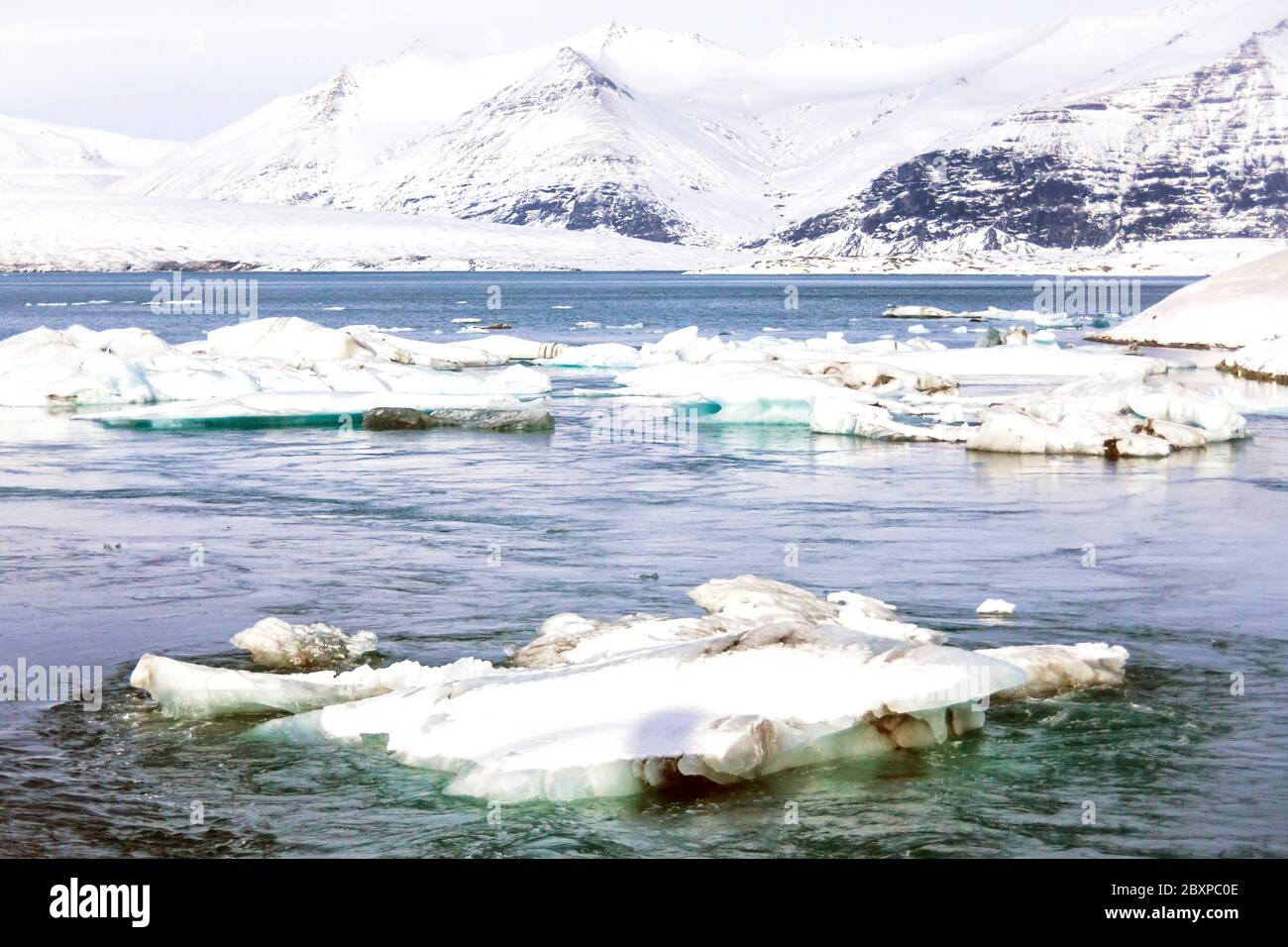 Jokulsarlon è una laguna glaciale o meglio conosciuto come laguna Iceberg che trova in Vatnajokull Parco Nazionale di Islanda Foto Stock