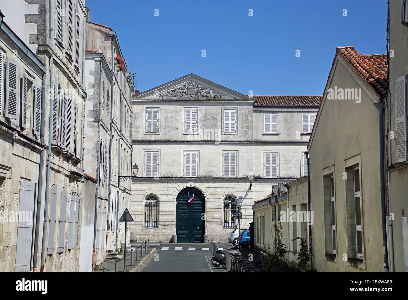 Città vecchia tradizionale di buidlings, nel centro della città di la Rochelle, Charente Maritime, Francia. Foto Stock