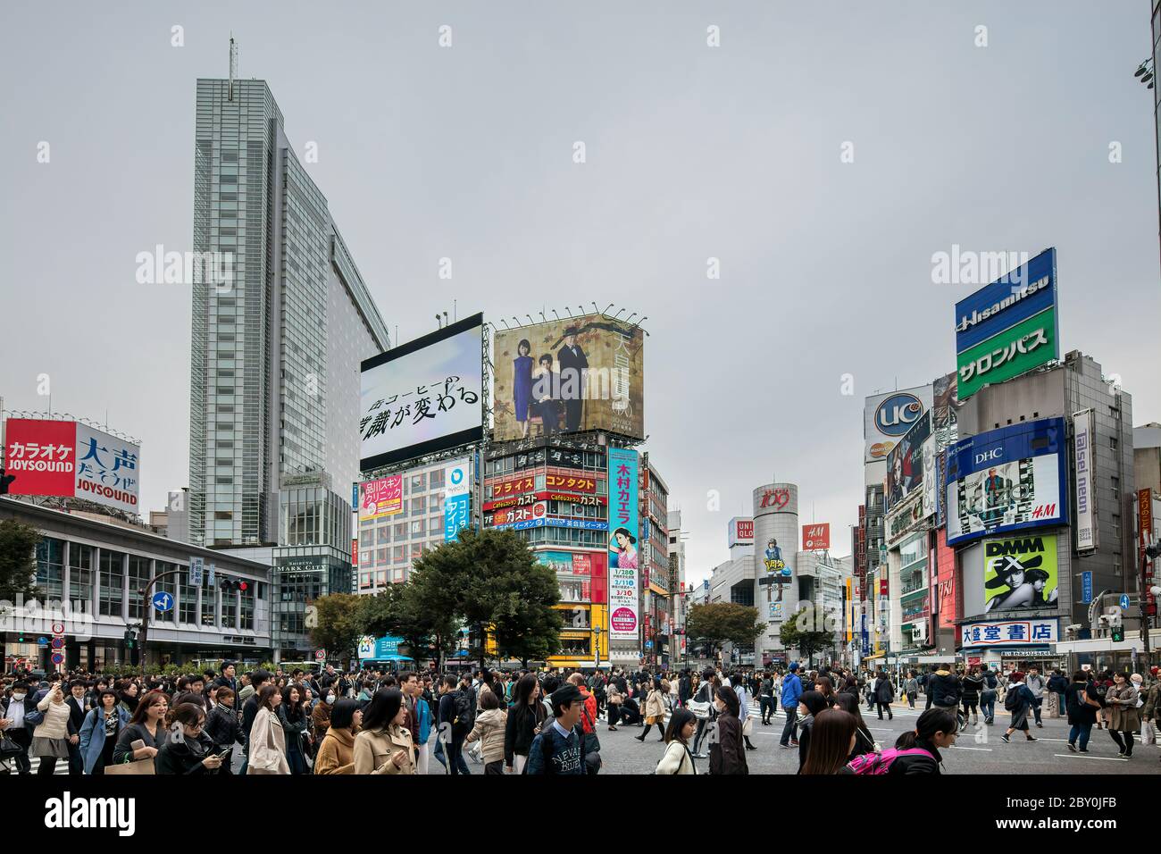 Tokyo Japan 30 Ottobre 2016 : la famosa traversata Shibuya a Tokyo, che è la traversata pedonale più trafficate del mondo. Foto Stock