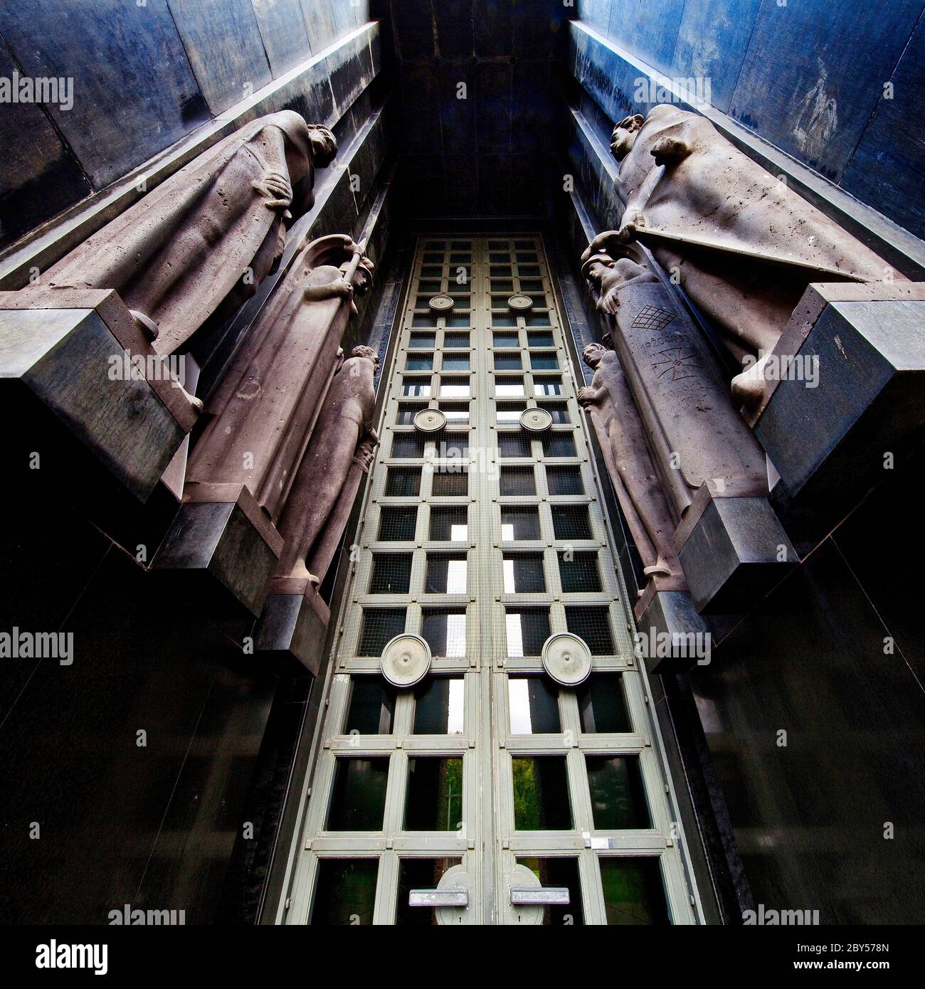 Sala del lutto del cimitero principale di Bochum, architettura nazionalsocialista, Germania, Renania Settentrionale-Vestfalia, Ruhr Area, Bochum Foto Stock