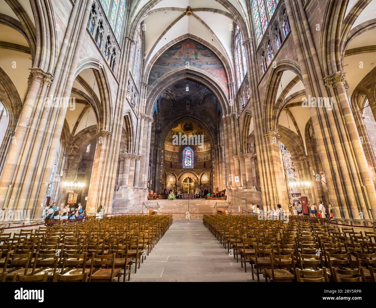 All'interno della Cattedrale di Strasburgo o della Cattedrale di nostra Signora di Strasburgo, Alsazia, Francia Foto Stock