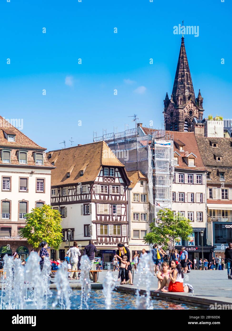 Vista di Place Kleber. Place Kleber - la piazza più grande del centro di Strasburgo. Foto Stock