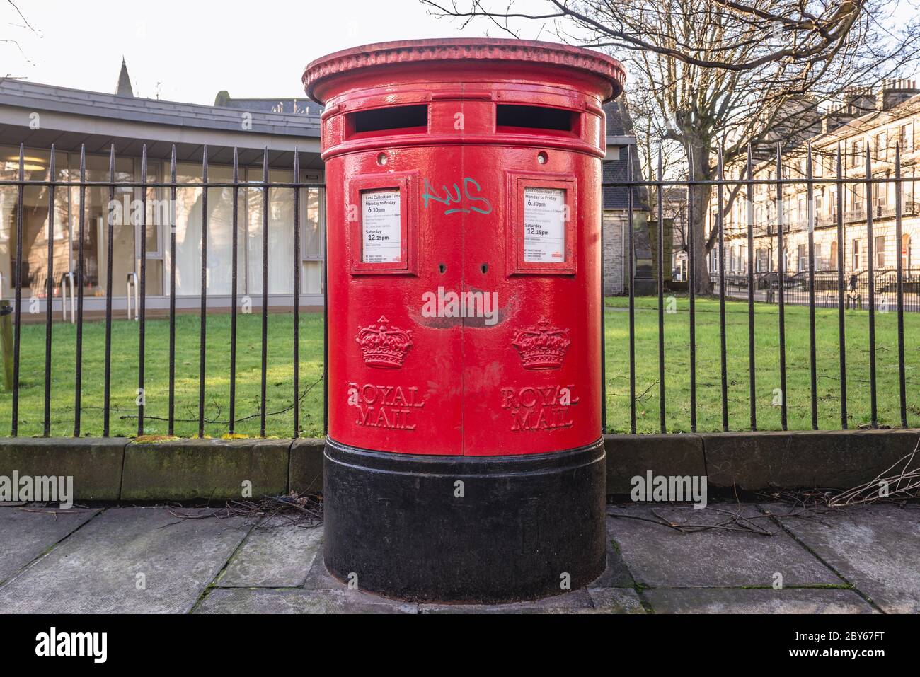 Casella di lettere a Edimburgo, la capitale della Scozia, parte del Regno Unito Foto Stock