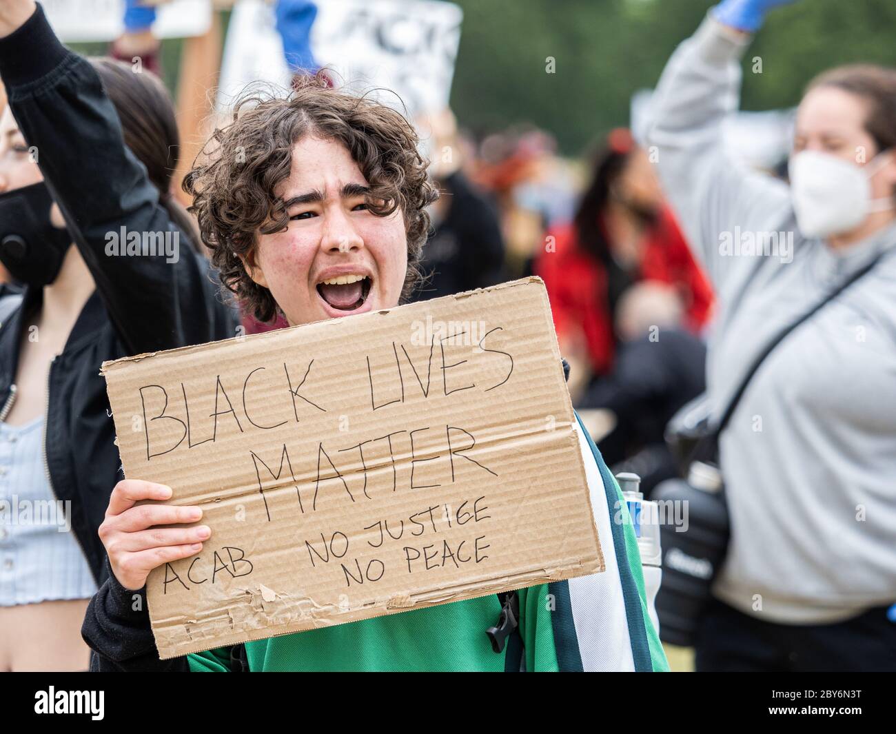 Londra, Regno Unito, 3 giugno 2020 - i manifestanti della materia Black Lives marciarono da Hyde Park al Parlamento dopo la morte in custodia di George Floyd. Foto Stock