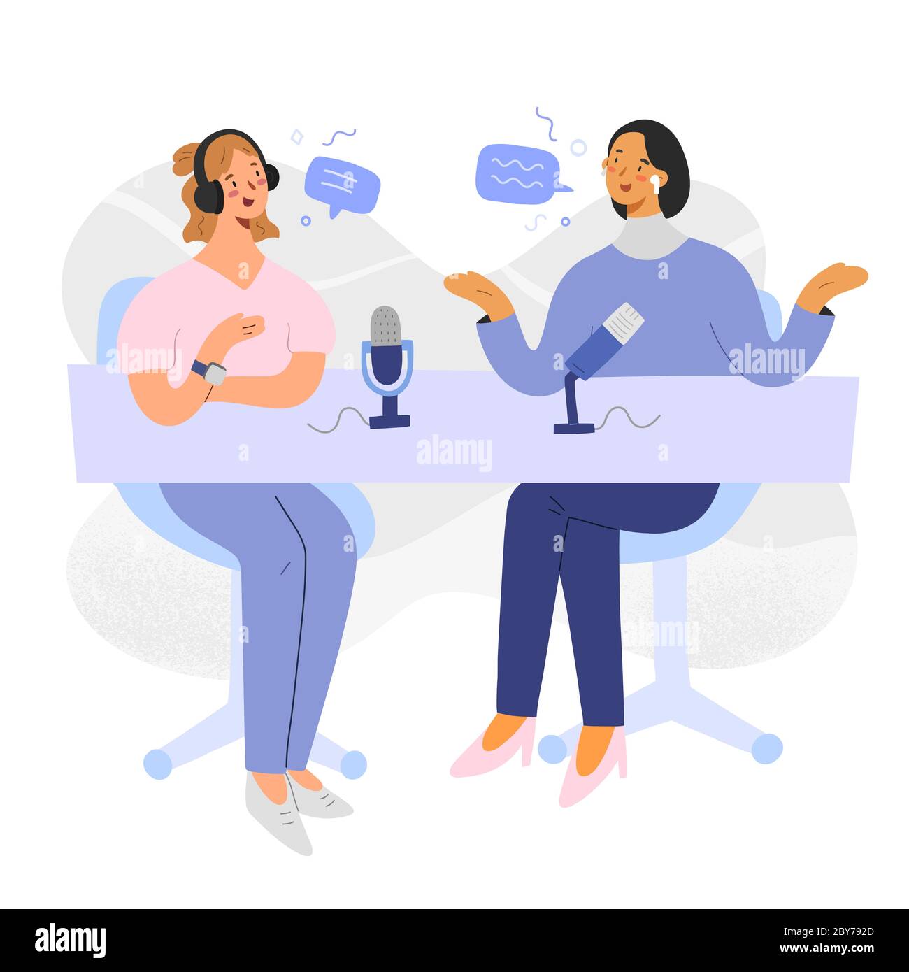 Podcast ospite con ospite, donne che discutono e registrano un programma, personaggi cartoni animati, collaborazione di blogger che fanno contenuti con microfoni Illustrazione Vettoriale