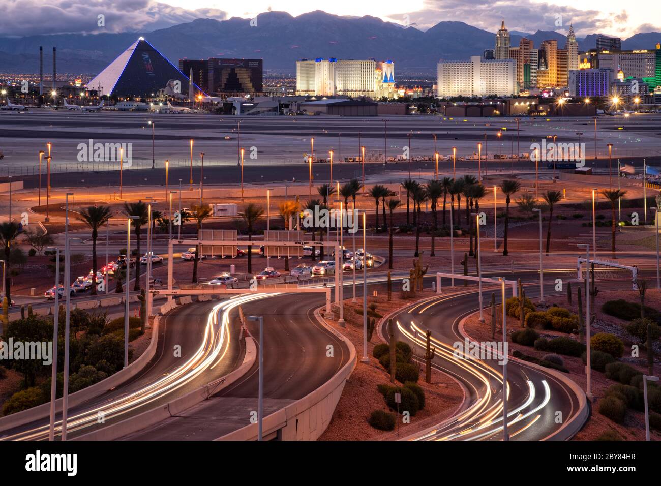 USA, Southwest, Nevada, Las Vegas, The Strip e McCarran International Airport Foto Stock