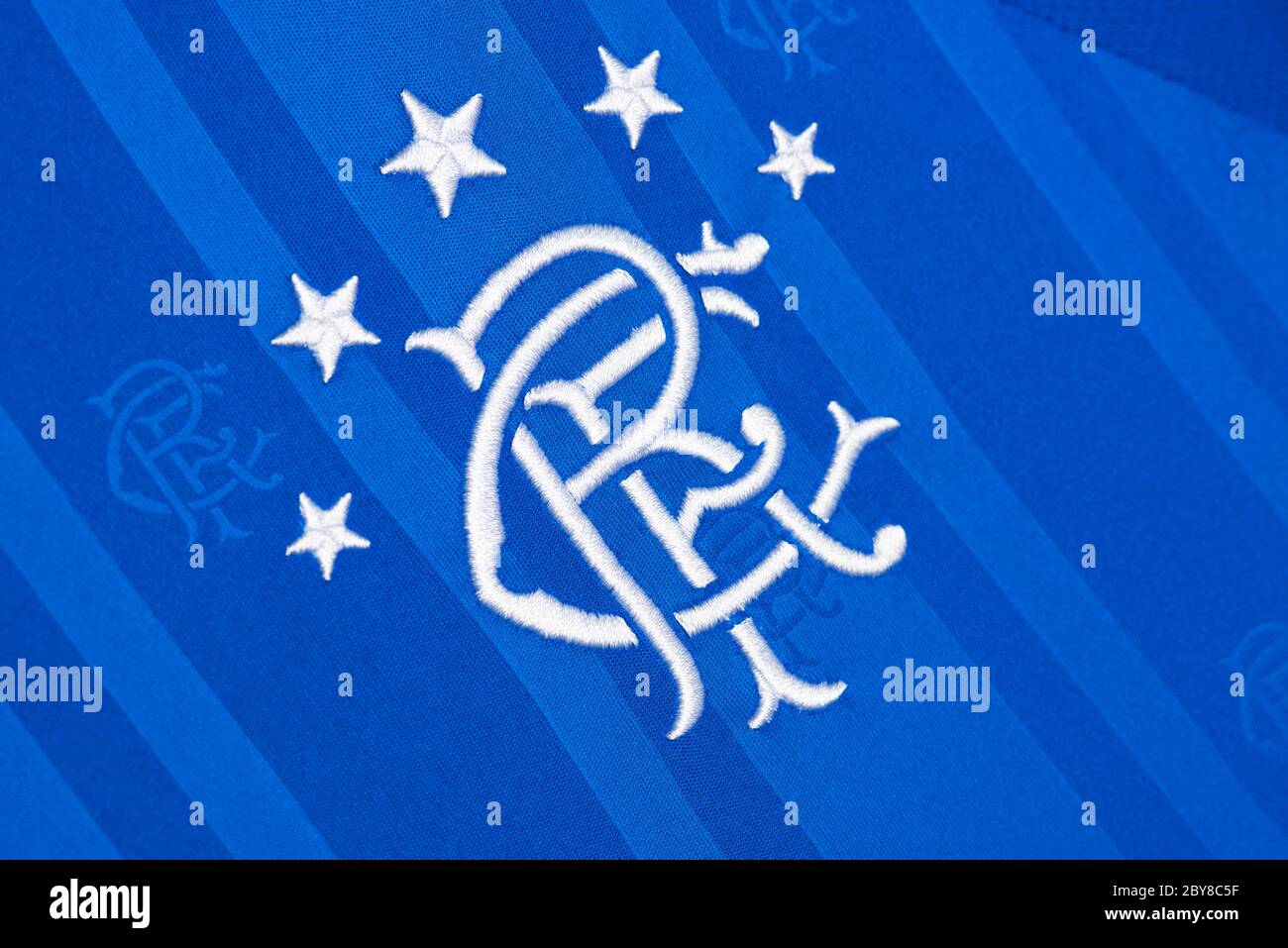 Primo piano della maglia Home del Rangers FC Foto Stock
