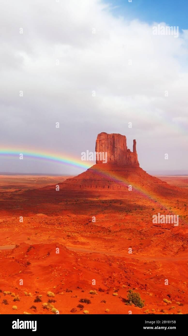 L'arcobaleno in riserva di indiani Navajo Foto Stock