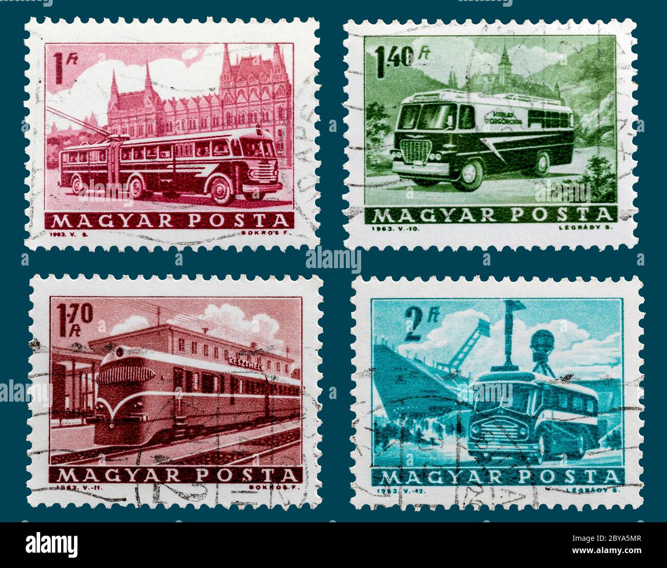 Set di quattro francobolli d'epoca ungheresi annullati. Foto del trasporto da circa 1963. Autobus, tram e treni in dettaglio. Foto Stock