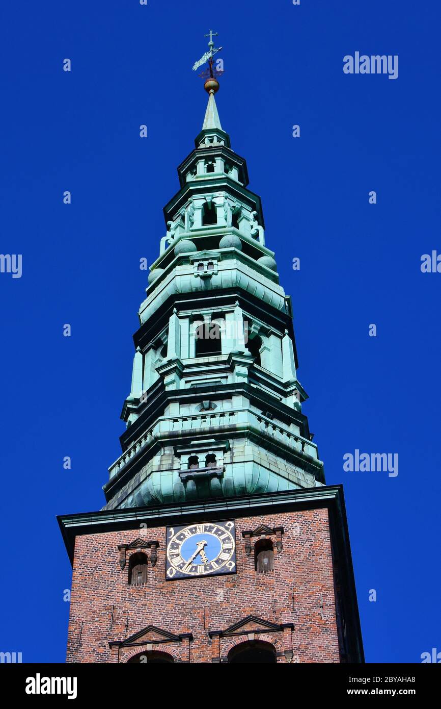 Nikolaj Contemporary Art Center, Nikolaj Kunsthal, Kunsthallen Nikolaj, ex Chiesa di San Nicola, Copenhagen, København, Danimarca, Europa Foto Stock