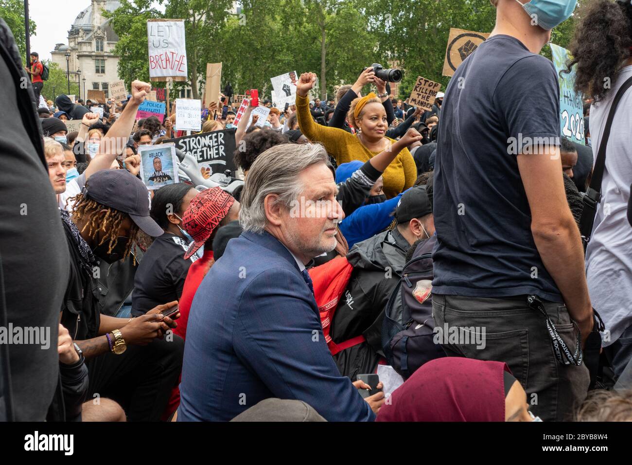 Londra 3 giugno 2020, l'MP Barry Gardiner ha partecipato alla protesta Black Lives Matter in piazza del Parlamento Foto Stock