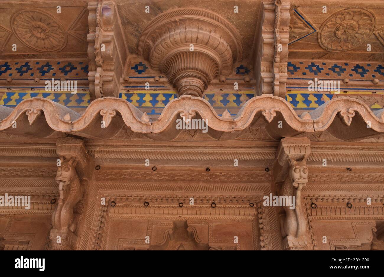 Gwalior, Madhya Pradesh/India : 15 marzo 2020 - interno del Palazzo di Singh di Man, Forte di Gwalior 'struttura di Mughal' Foto Stock