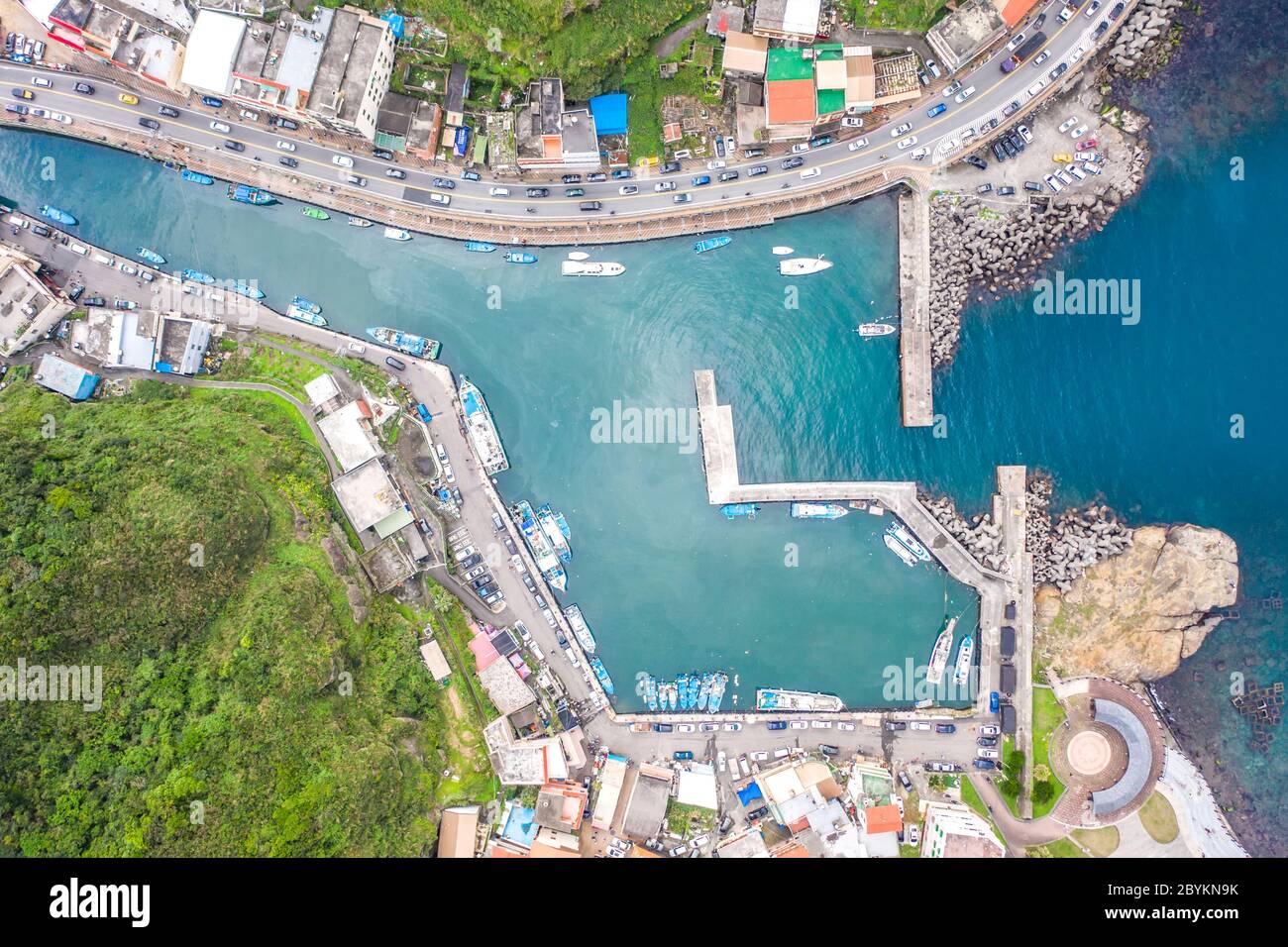 Vista aerea del porto di Bitou, angolo nord-est, New Taipei City, Taiwan. Foto Stock