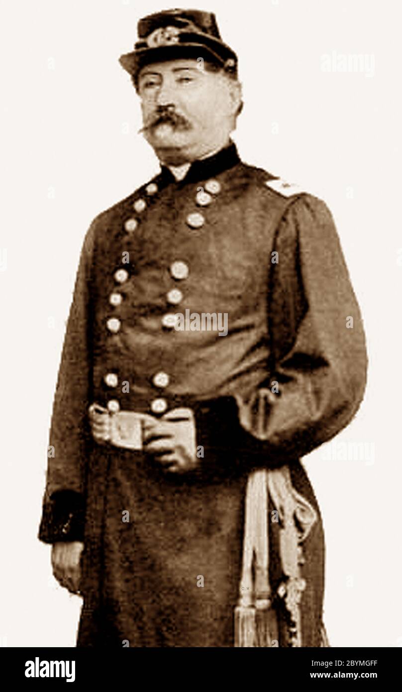 Un ritratto del generale maggiore William H francese (1815-1881) -Guerra civile americana (Unione). Il francese era un convinto unionista che aiutò a riscrivere il libro di testo dell’artiglieria leggera dell’esercito. Nel settembre 1861, il francese fu commissionato al brigadiere generale e prese il comando della terza brigata . Fu promosso maggiore generale e guidò la sua divisione contro le alture di Marye a Fredericksburg e a Chancellorsville. Il francese e i suoi uomini furono stazionati vicino al traghetto di Harper durante la battaglia di Gettysburg. I francesi rimasero nell'esercito regolare dopo la conclusione della guerra e contribuirono a mettere giù il Grande attacco ferroviario. Foto Stock